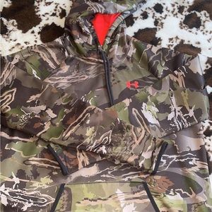 Women’s UA camo hoodie